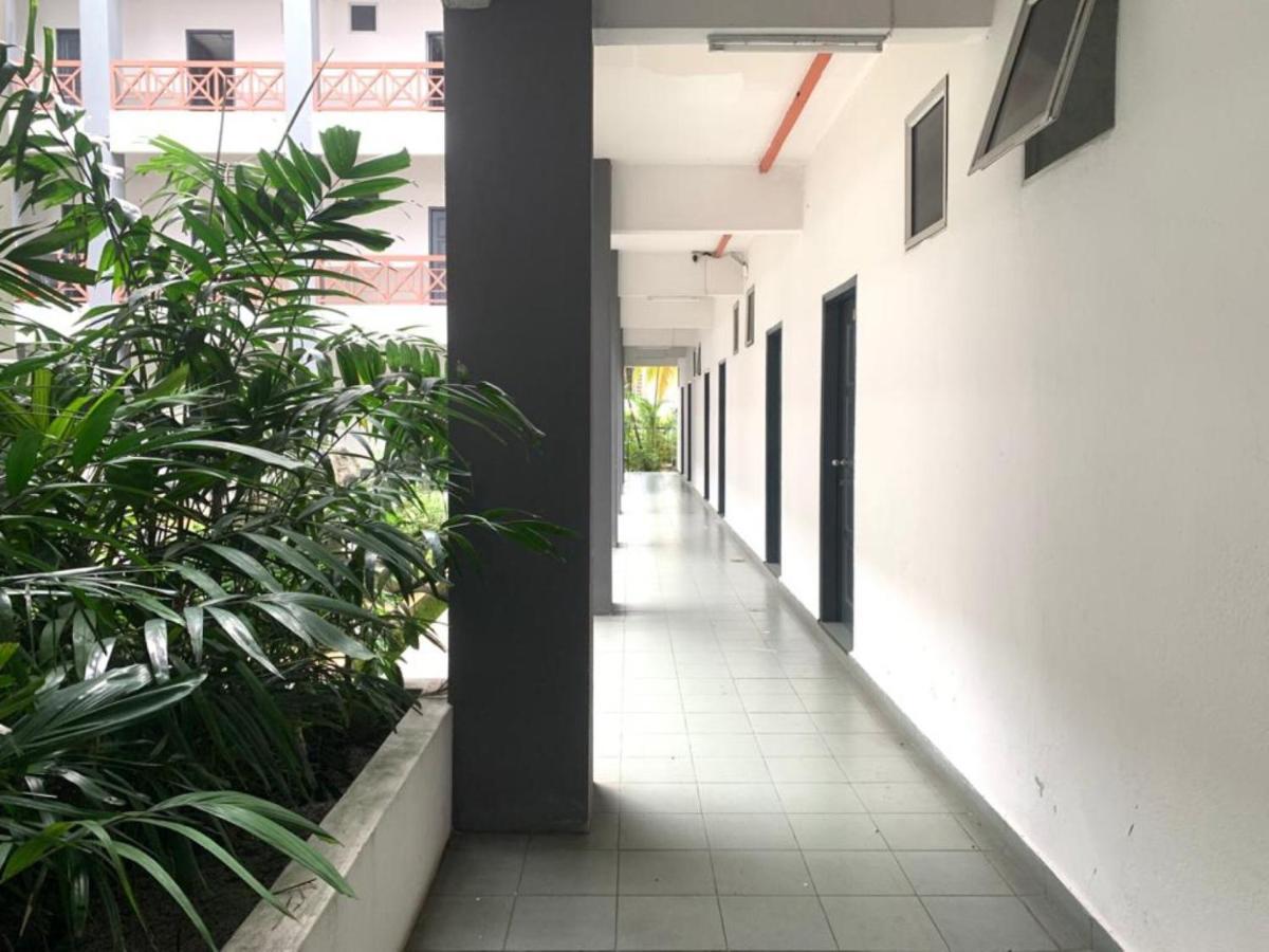 Super Oyo Capital O 90146 Alh Continental Resort Karak エクステリア 写真